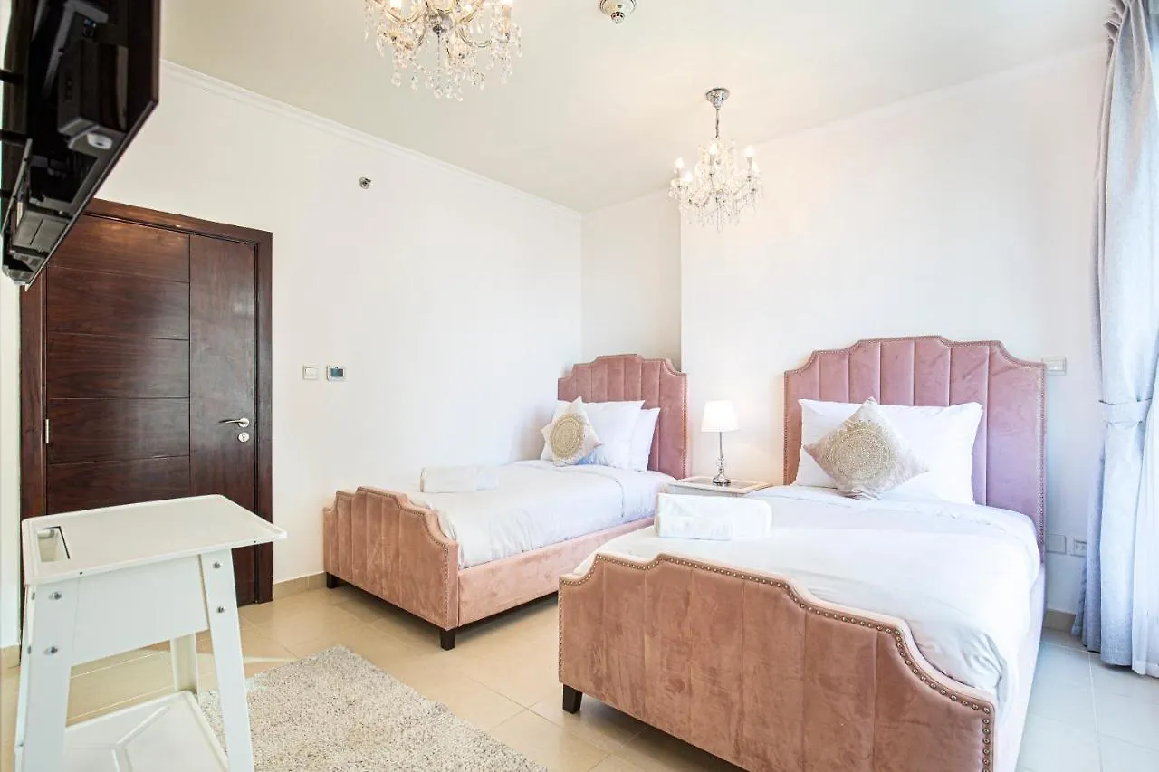 Stay Holiday Homes By Al Ghurair - Burj Views - Downtown - 迪拜